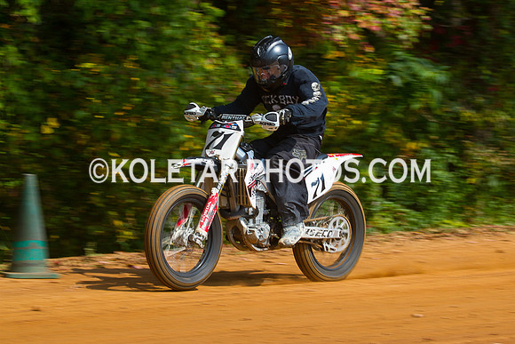 PISTON POPPERS MC PARKSBURG PA D-6 FLAT TRACK BIKES 10-6-2013-8925