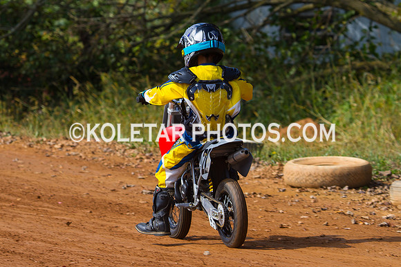 PISTON POPPERS MC PARKSBURG PA D-6 FLAT TRACK BIKES 10-6-2013-82