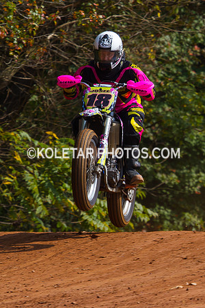 PISTON POPPERS MC PARKSBURG PA D-6 FLAT TRACK BIKES 10-6-2013-8853
