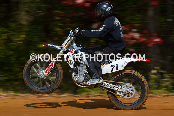 PISTON POPPERS MC PARKSBURG PA D-6 FLAT TRACK BIKES 10-6-2013-8938