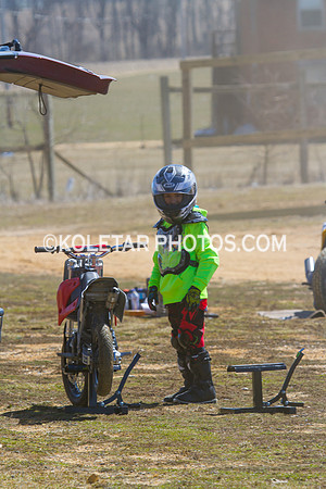 TRAILWAYS SPEEDWAY HANOVER PA D-6 AMA FLAT TRACK BIKES 3-29-2015-1386
