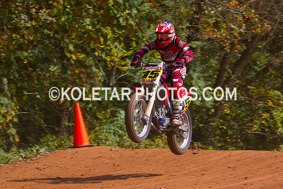 PISTON POPPERS MC PARKSBURG PA D-6 FLAT TRACK BIKES 10-6-2013-8972