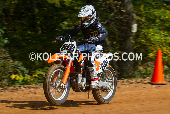 PISTON POPPERS MC PARKSBURG PA D-6 FLAT TRACK BIKES 10-6-2013-8964