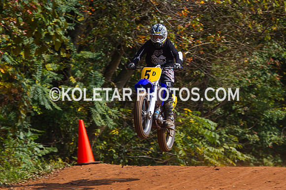 PISTON POPPERS MC PARKSBURG PA D-6 FLAT TRACK BIKES 10-6-2013-8944