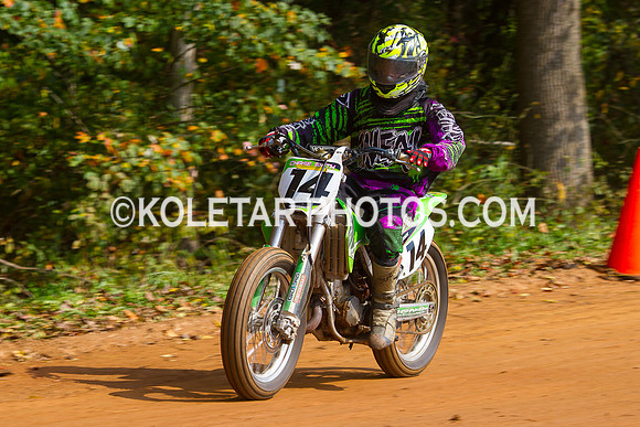 PISTON POPPERS MC PARKSBURG PA D-6 FLAT TRACK BIKES 10-6-2013-8777