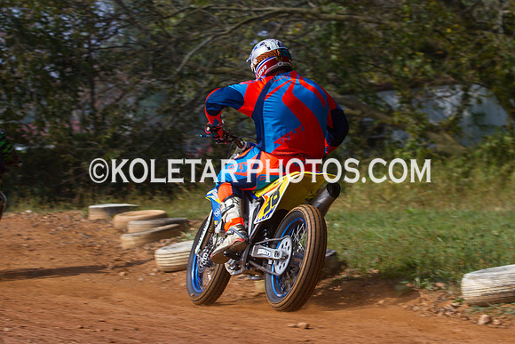 PISTON POPPERS MC PARKSBURG PA D-6 FLAT TRACK BIKES 10-6-2013-8776