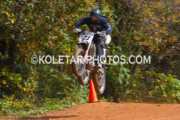 PISTON POPPERS MC PARKSBURG PA D-6 FLAT TRACK BIKES 10-6-2013-8919