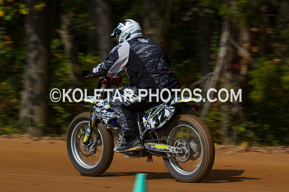 PISTON POPPERS MC PARKSBURG PA D-6 FLAT TRACK BIKES 10-6-2013-8968