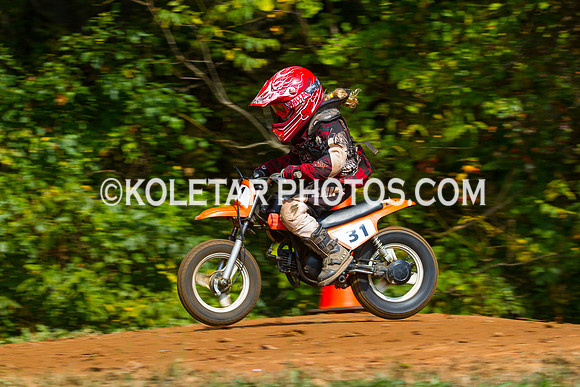 PISTON POPPERS MC PARKSBURG PA D-6 FLAT TRACK BIKES 10-6-2013-9027