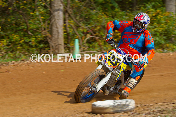 PISTON POPPERS MC PARKSBURG PA D-6 FLAT TRACK BIKES 10-6-2013-8765