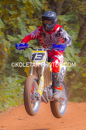PISTON POPPERS MC PARKSBURG PA D-6 FLAT TRACK BIKES 10-6-2013-8910