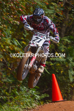 PISTON POPPERS MC PARKSBURG PA D-6 FLAT TRACK BIKES 10-6-2013-8855