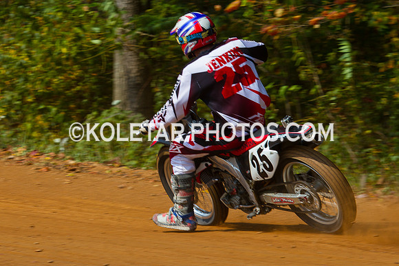 PISTON POPPERS MC PARKSBURG PA D-6 FLAT TRACK BIKES 10-6-2013-8933