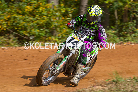PISTON POPPERS MC PARKSBURG PA D-6 FLAT TRACK BIKES 10-6-2013-8775