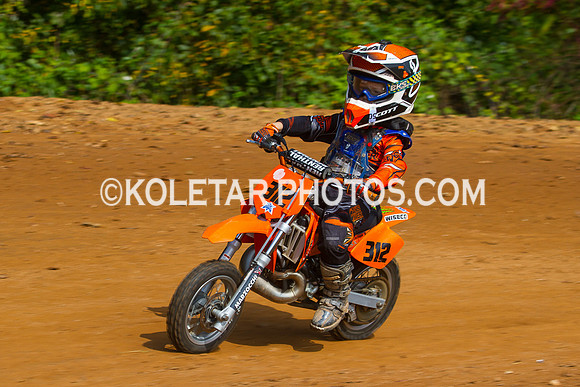PISTON POPPERS MC PARKSBURG PA D-6 FLAT TRACK BIKES 10-6-2013-76
