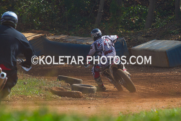 PISTON POPPERS MC PARKSBURG PA D-6 FLAT TRACK BIKES 10-6-2013-8900