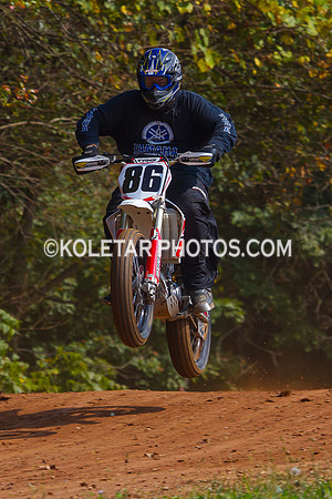 PISTON POPPERS MC PARKSBURG PA D-6 FLAT TRACK BIKES 10-6-2013-8891