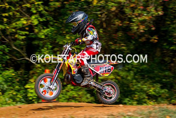 PISTON POPPERS MC PARKSBURG PA D-6 FLAT TRACK BIKES 10-6-2013-9079