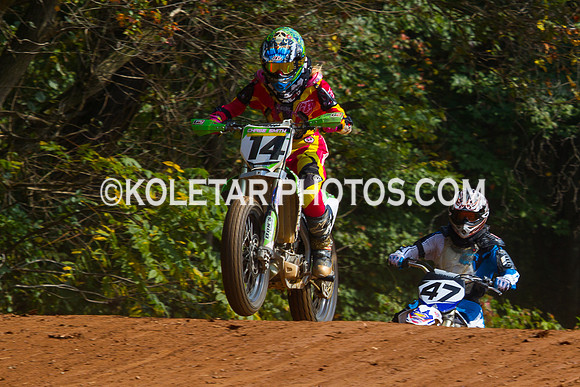 PISTON POPPERS MC PARKSBURG PA D-6 FLAT TRACK BIKES 10-6-2013-8823