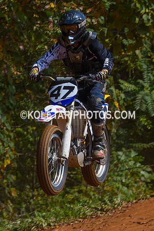 PISTON POPPERS MC PARKSBURG PA D-6 FLAT TRACK BIKES 10-6-2013-8912