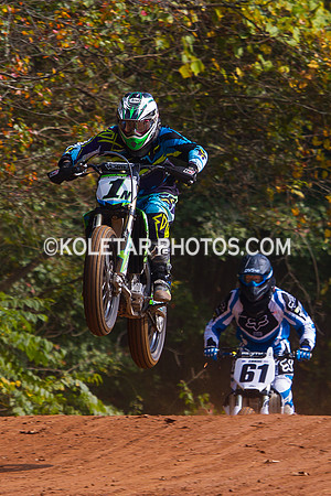 PISTON POPPERS MC PARKSBURG PA D-6 FLAT TRACK BIKES 10-6-2013-8785