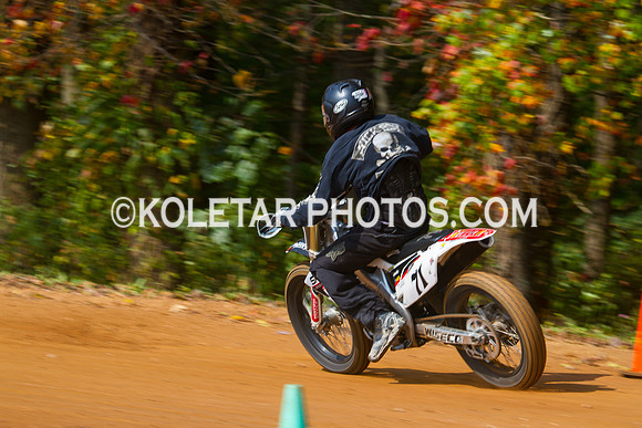 PISTON POPPERS MC PARKSBURG PA D-6 FLAT TRACK BIKES 10-6-2013-8932