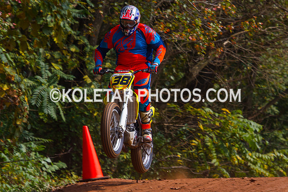 PISTON POPPERS MC PARKSBURG PA D-6 FLAT TRACK BIKES 10-6-2013-8803