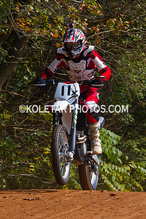 PISTON POPPERS MC PARKSBURG PA D-6 FLAT TRACK BIKES 10-6-2013-8827