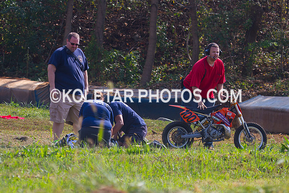 PISTON POPPERS MC PARKSBURG PA D-6 FLAT TRACK BIKES 10-6-2013-9035