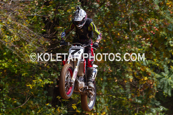 PISTON POPPERS MC PARKSBURG PA D-6 FLAT TRACK BIKES 10-6-2013-8789
