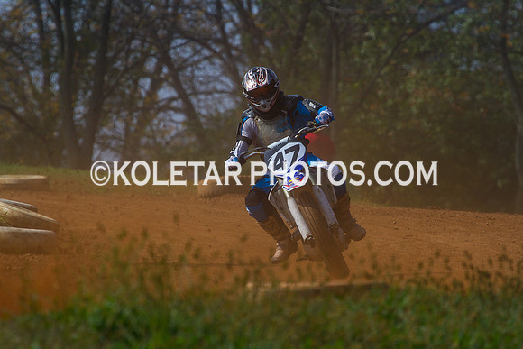 PISTON POPPERS MC PARKSBURG PA D-6 FLAT TRACK BIKES 10-6-2013-8829