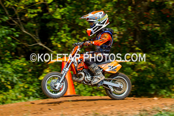 PISTON POPPERS MC PARKSBURG PA D-6 FLAT TRACK BIKES 10-6-2013-9084