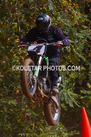 PISTON POPPERS MC PARKSBURG PA D-6 FLAT TRACK BIKES 10-6-2013-8890