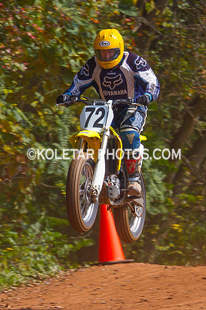 PISTON POPPERS MC PARKSBURG PA D-6 FLAT TRACK BIKES 10-6-2013-8877