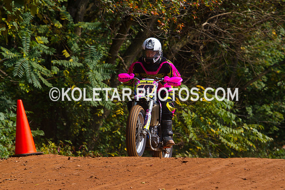 PISTON POPPERS MC PARKSBURG PA D-6 FLAT TRACK BIKES 10-6-2013-8981