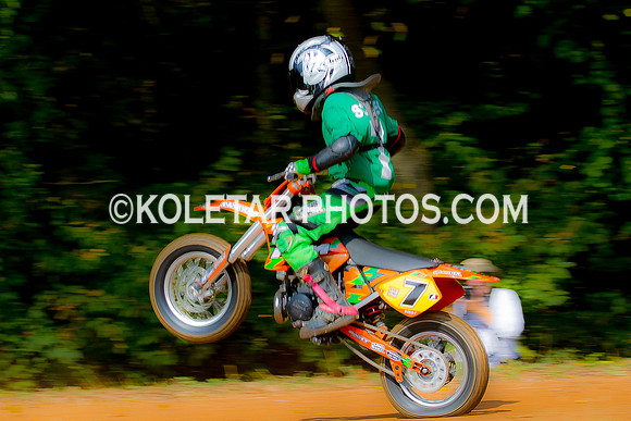PISTON POPPERS MC PARKSBURG PA D-6 FLAT TRACK BIKES 10-6-2013-9053