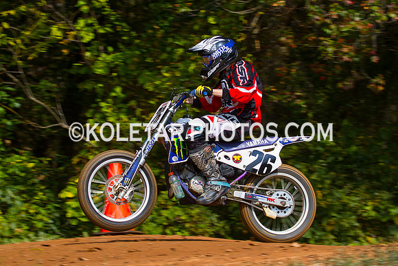 PISTON POPPERS MC PARKSBURG PA D-6 FLAT TRACK BIKES 10-6-2013-9054